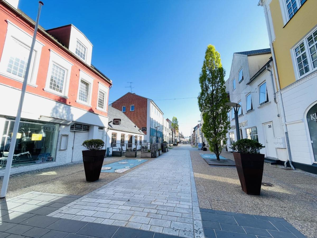 Aday - Charming Apartment In The Pedestrian Street Of Frederikshavn Εξωτερικό φωτογραφία